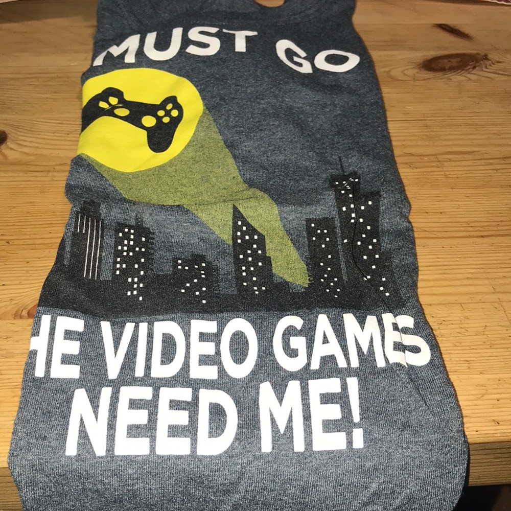 Boys gamer shirt, size M